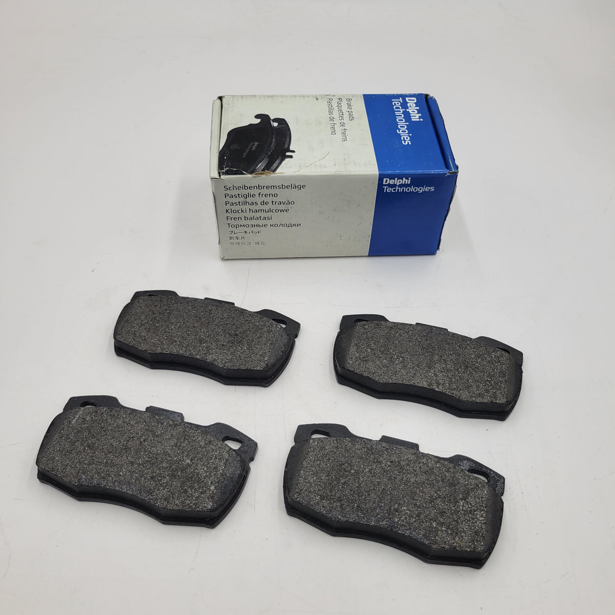 LR DEFENDER 90' 90-on 110' 84-on FRONT Brake Pads SFP000260AP