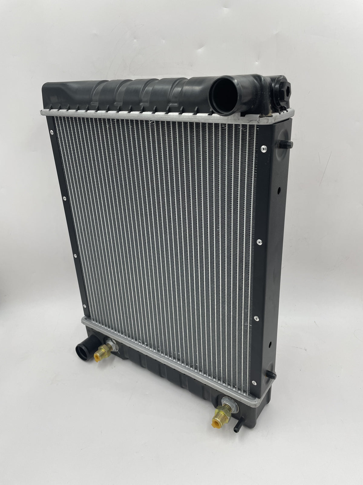 LR DEFENDER DISCOVERY RRC 200TDi Aluminum Core Radiator BTP1823S