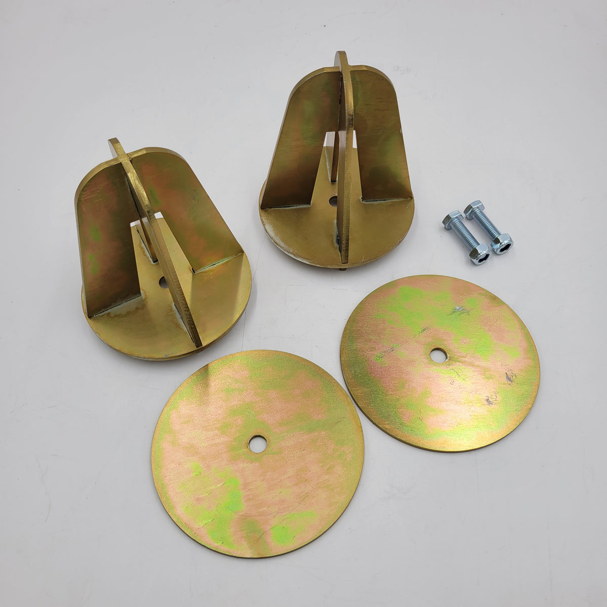 TERRAFIRMA Defender 110, 130 Pair of rear coil spring dislocation cones Part TF511