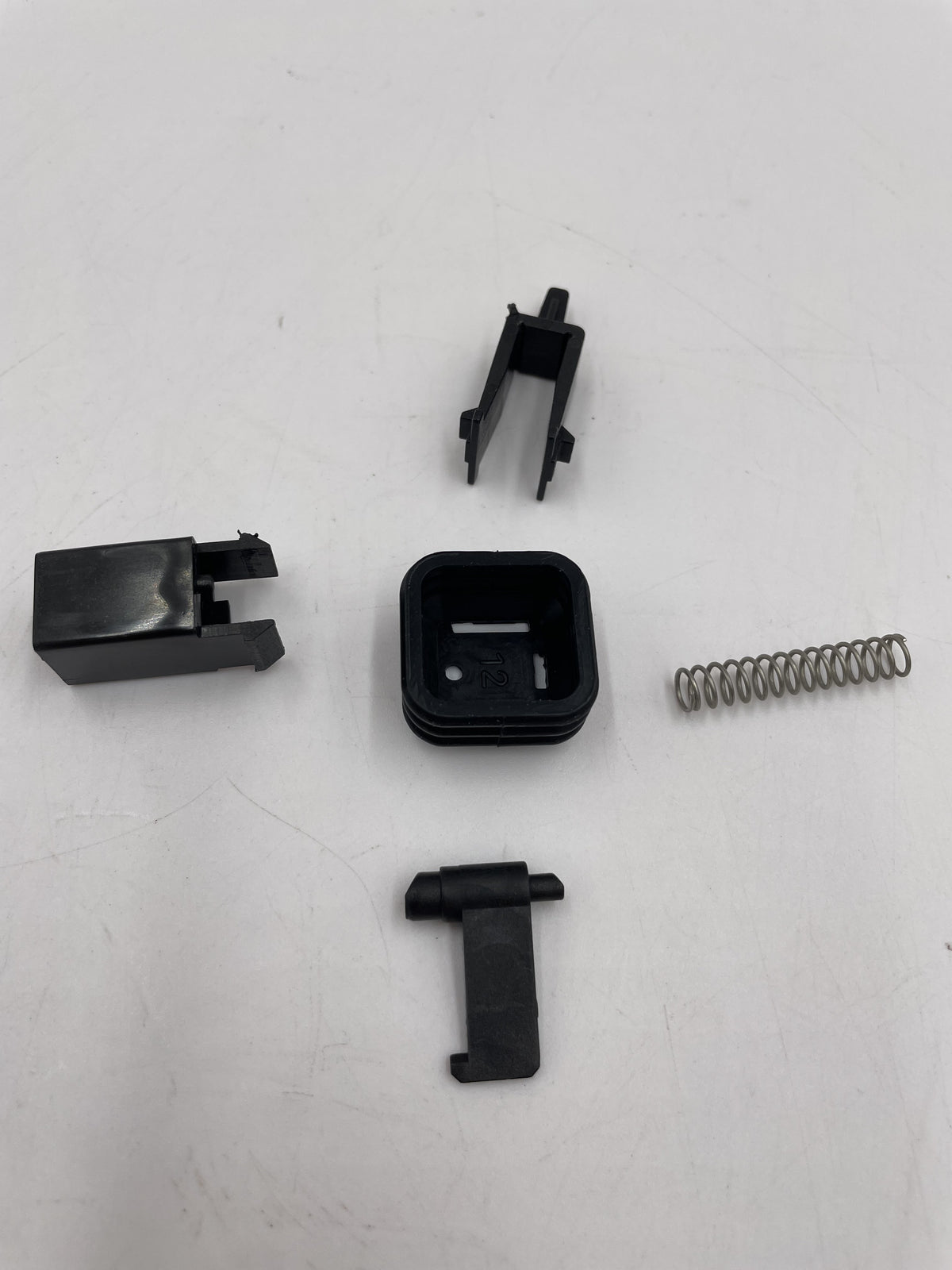 LAND ROVER DISCOVERY 3 FUEL LATCH REPAIR KIT GENUINE PART DA1114