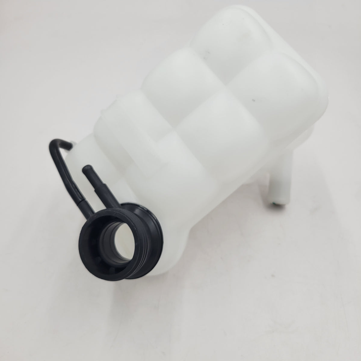 LAND ROVER RANGE ROVER P38 RADIATOR EXPANSION TANK RESERVOIR PART PCF101410