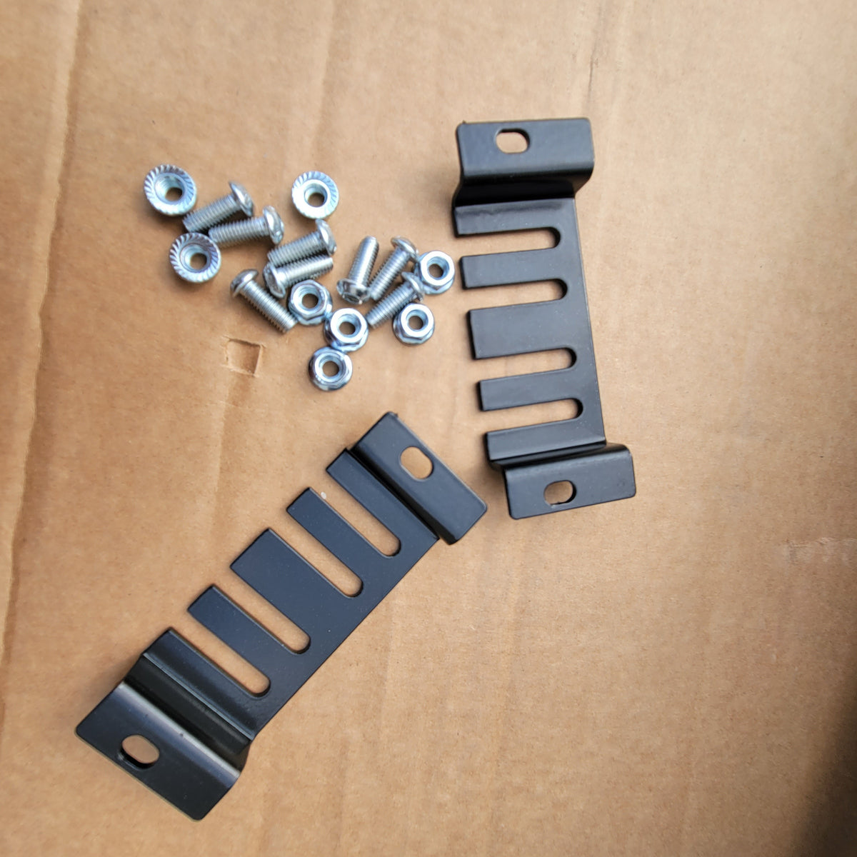 LR DEFENDER 83-16 Front Bumper Use With Running Lights LR620