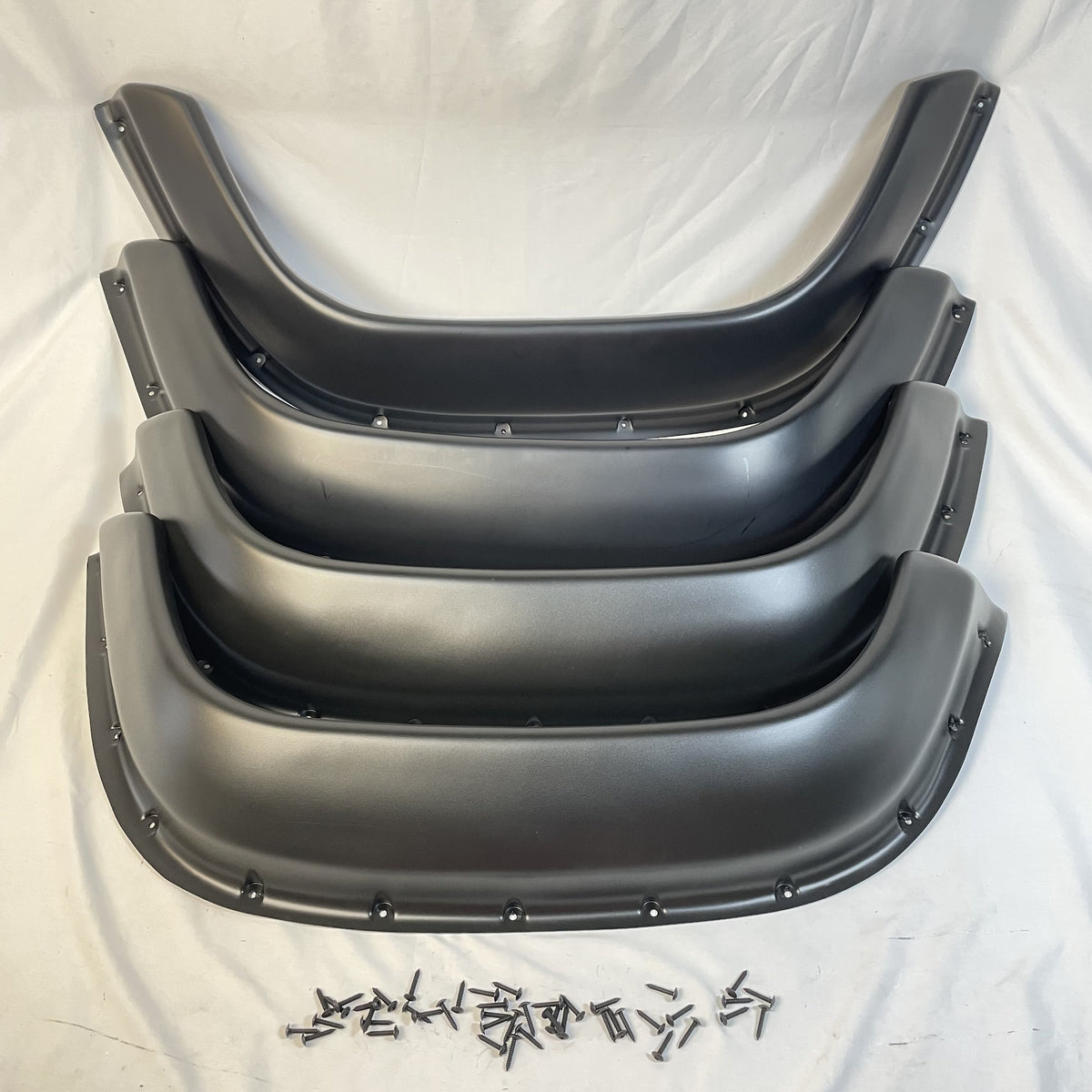 DEFENDER 1986 - 2016 EXTRA WIDE ARCH SET OF 4 MATT BLACK LR545HDPE