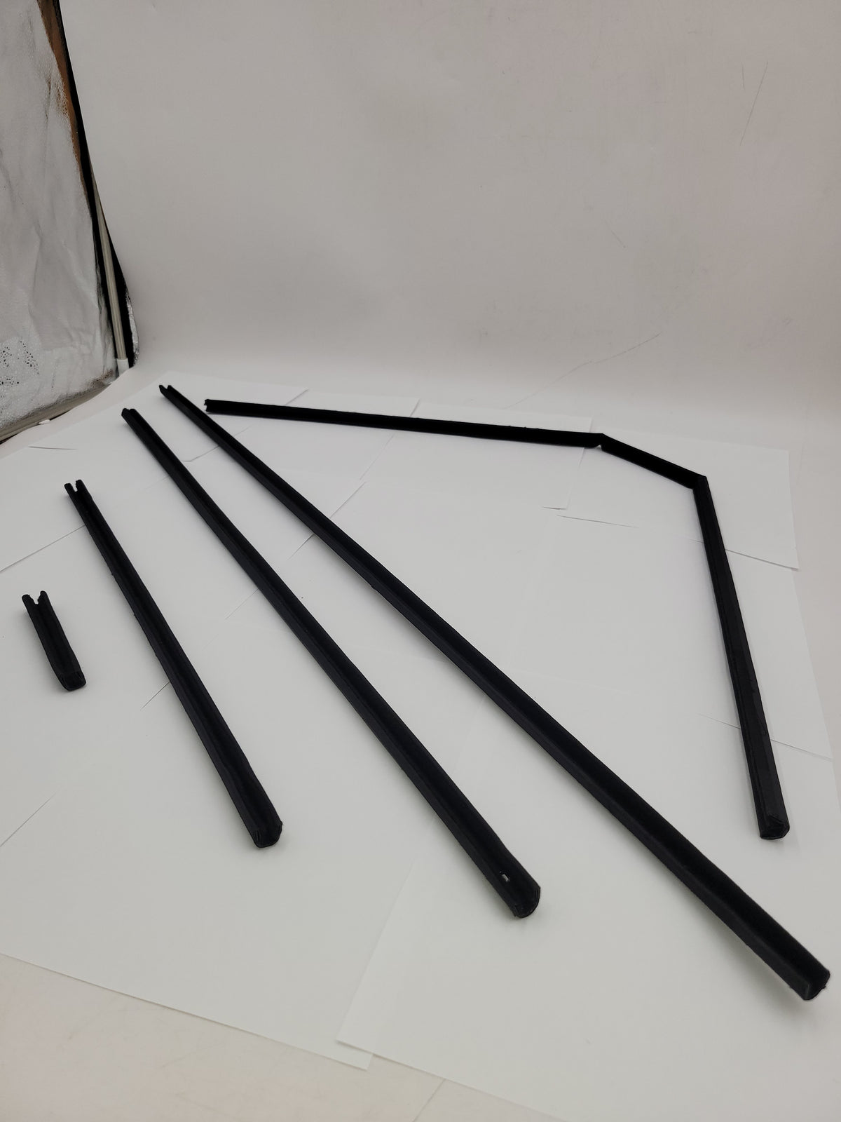 Window Glass 4mm Channel Kit Middle Door MD-WINGLASS-UK