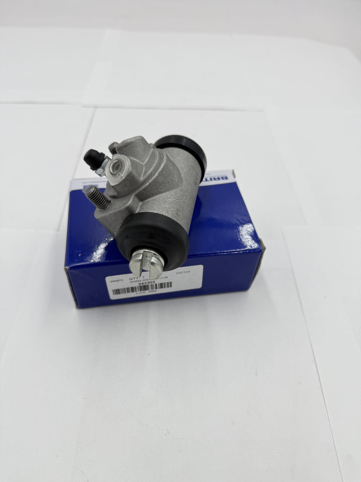 LR SERIES 1954 to 1984 WHEEL Cylinder REAR LH BRITPART 243303