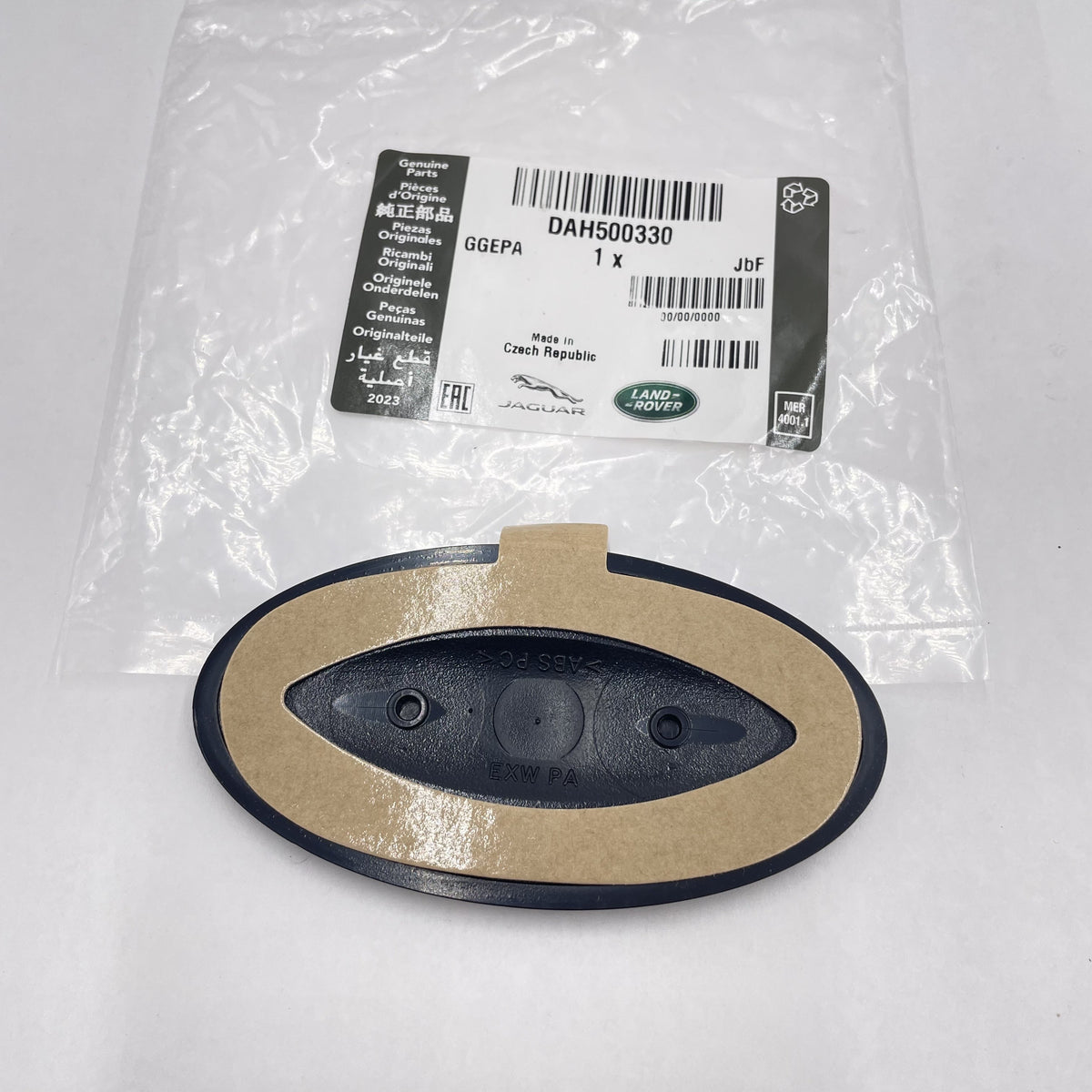LAND ROVER LOGO REAR BODY OVAL BADGE BLACK ON SILVER GENUINE PART DAH500330