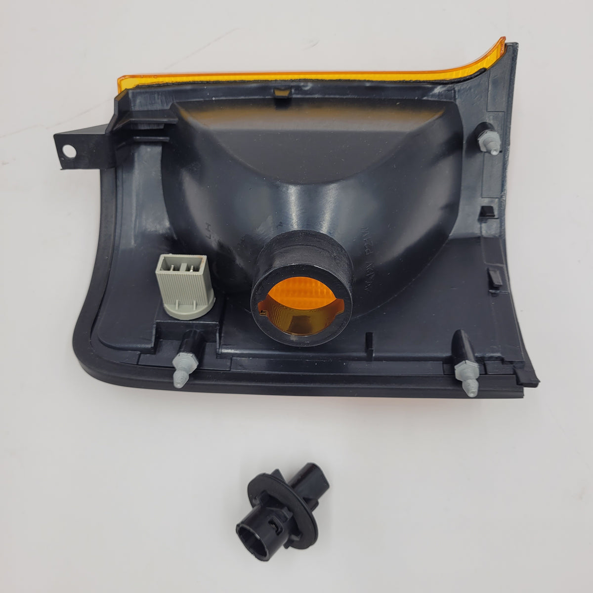 LAND ROVER DISCOVERY 2 99 - 02 FRONT RIGHT HAND INDICATOR LAMP PART XBD100870