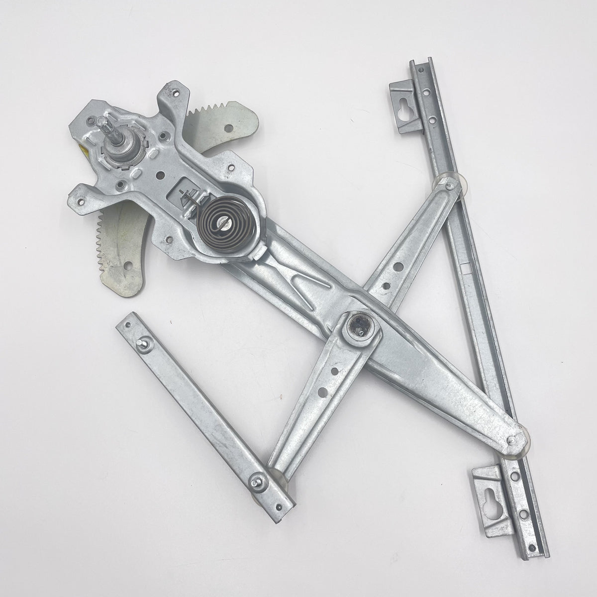 LR DEFENDER 02-16 Front LH Window Regulator For Manual Windows CUH000111