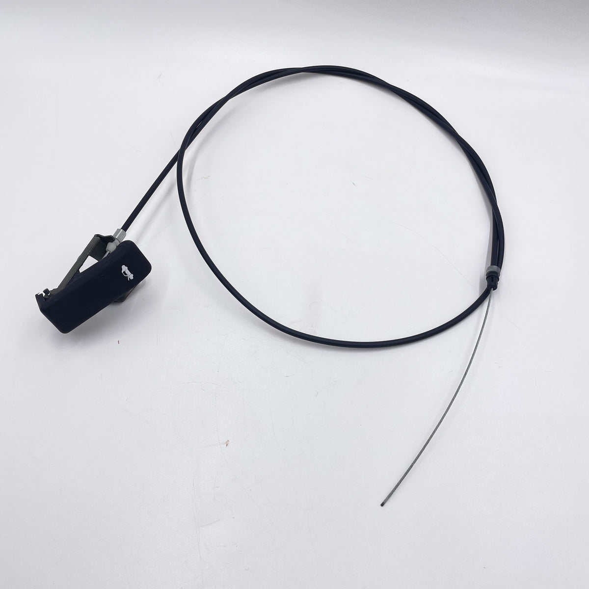 LR Defender 90 / 110 / 130 TD5 Bonnet Release Cable Pull FSE100460