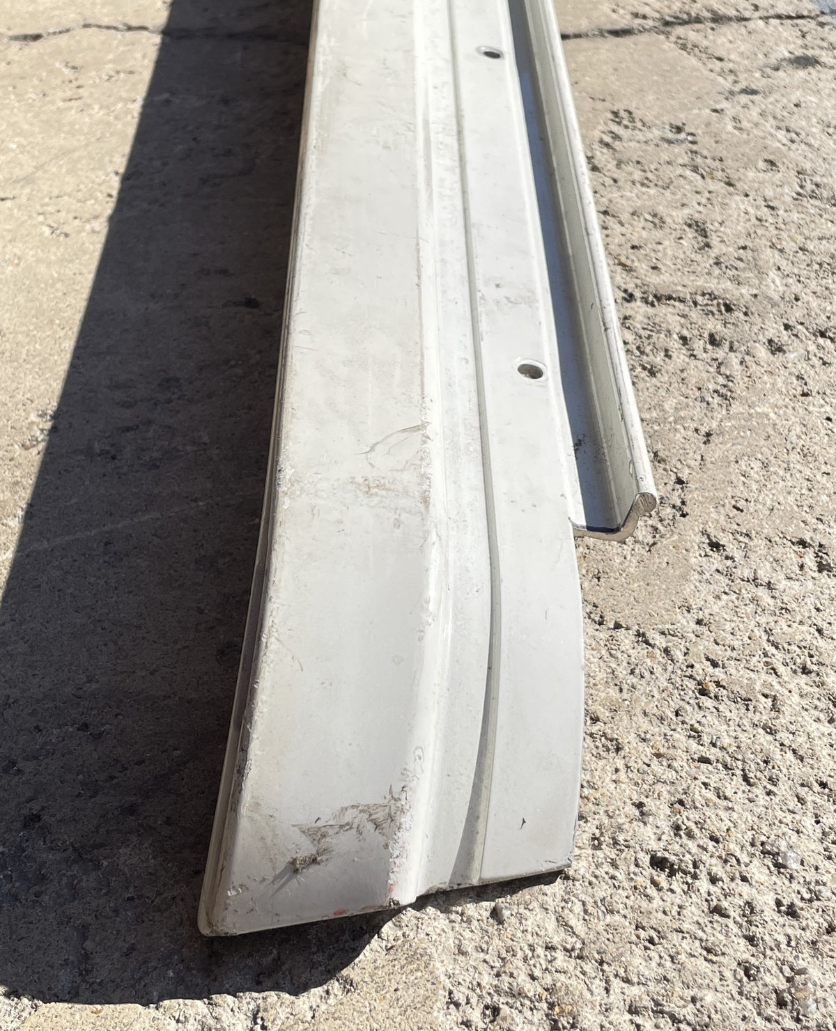 LR DEFENDER !!! USED !!! Header Rail For Soft Top RRC8597