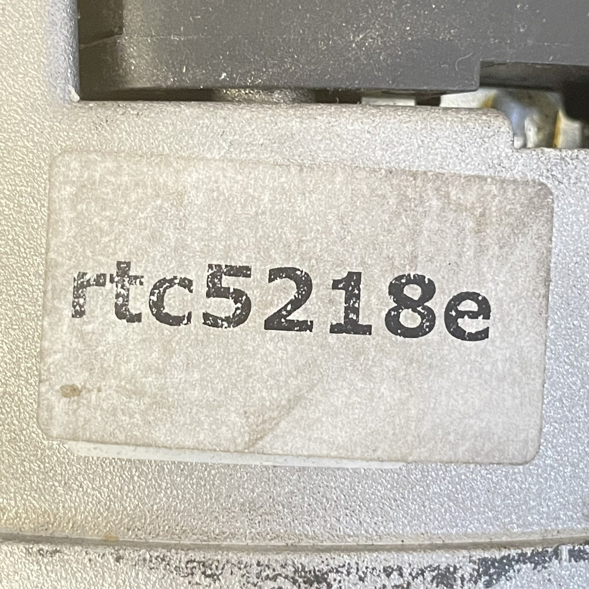 USED Repair KIT For LR DEFENDER V8 Alternator RTC5218E incl: Fan / Pulley / Front Cover with Bearing