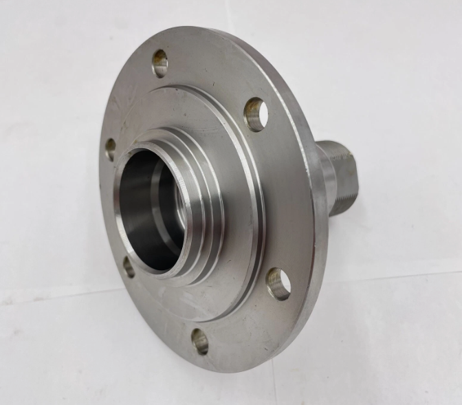 LR DEFENDER DISCOVERY RR Classic Front Stub Axle FTC3154