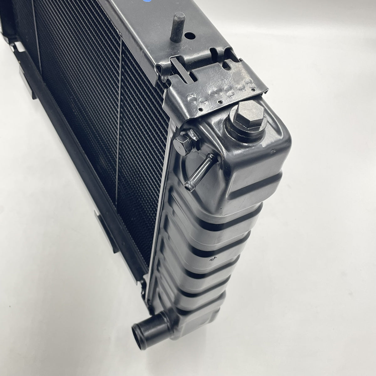 LR DEFENDER 4Cyl & V8 HD Copper Radiator BR3249 / ESR76 DAMAGED N2!