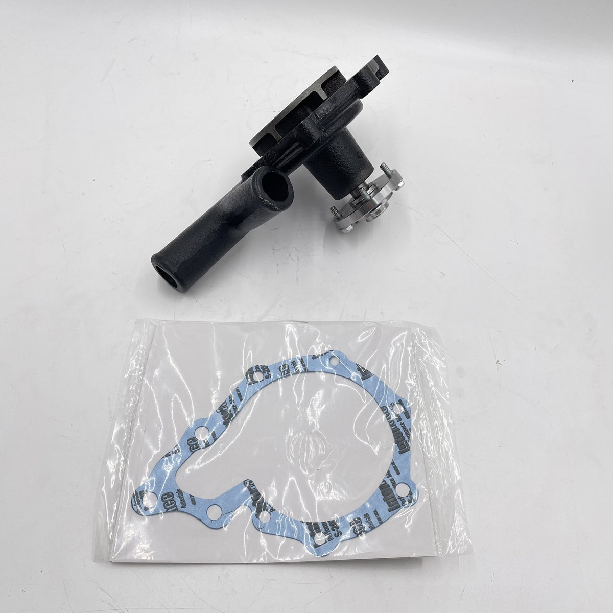 LR SERIES 2.25 Petrol 1962-on Water Pump 9 Bolt Fixing STC3758