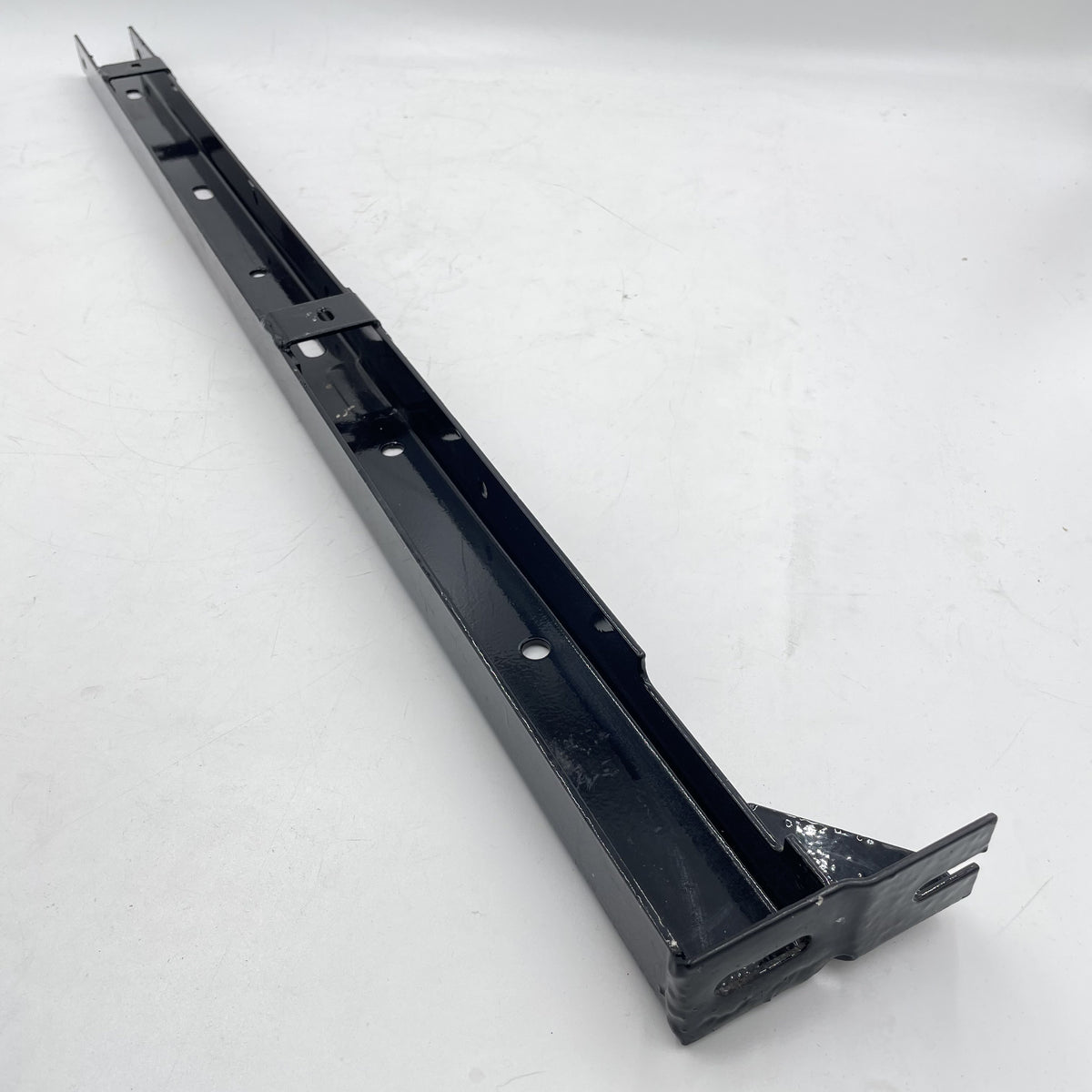 LR SERIES DEFENDER 2/3 Doors LH Front Door Sill Channel LR023164
