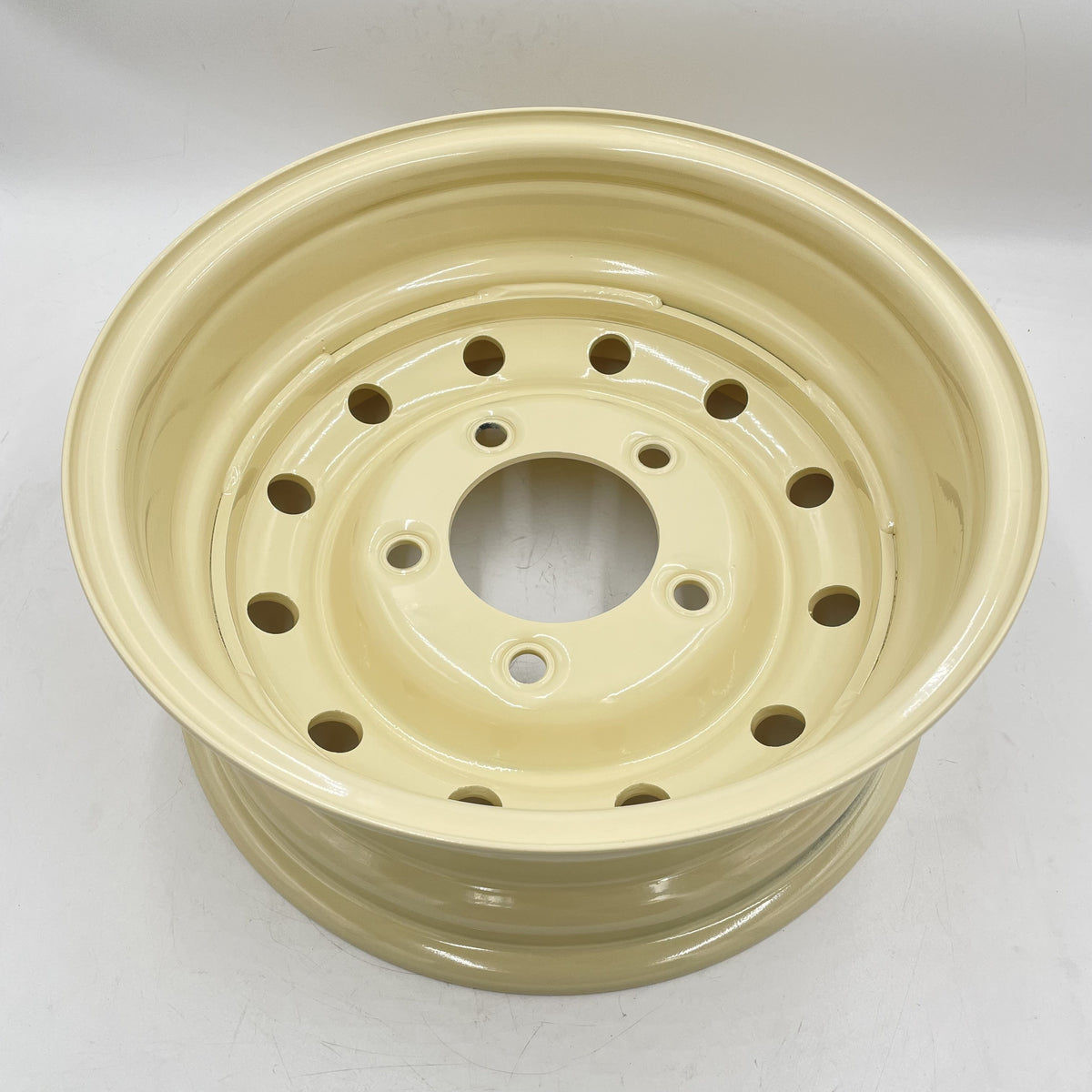 SERIES, DEFENDER 16'' x 6.5 ET:20 HD Wolf Steel Wheel RAL1015 ANR4583IVORY