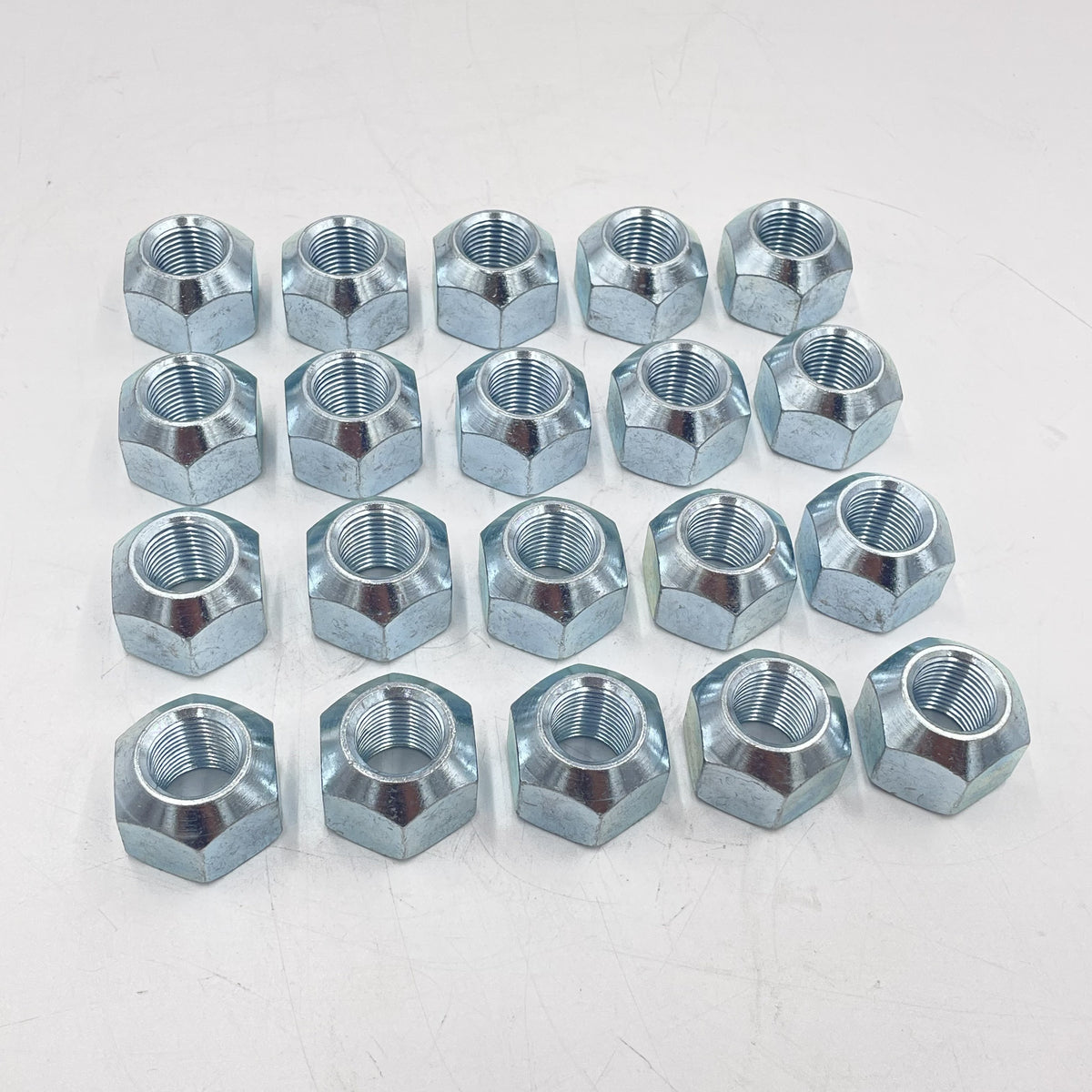 LAND ROVER DEFENDER WHEEL NUT SERIES 111 PART RRD500010