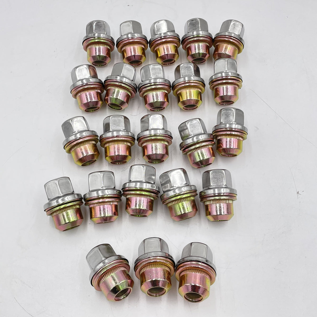 DEFENDER DISCO Alloy Wheel Lug Nut with Polished Steel Cap RRD500560UK SET X23