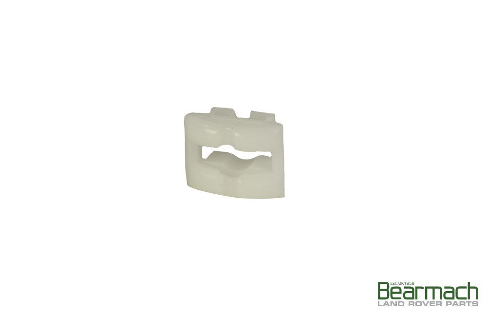 LR II III IV RR SPORT Retainer for Plastic Screw DYF500010